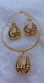 Load image into Gallery viewer, Fabbz18k Italian Plaited Versace Gold