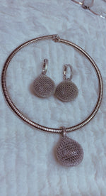 Load image into Gallery viewer, SILVER / WHITE GOLD SET NECKLACE